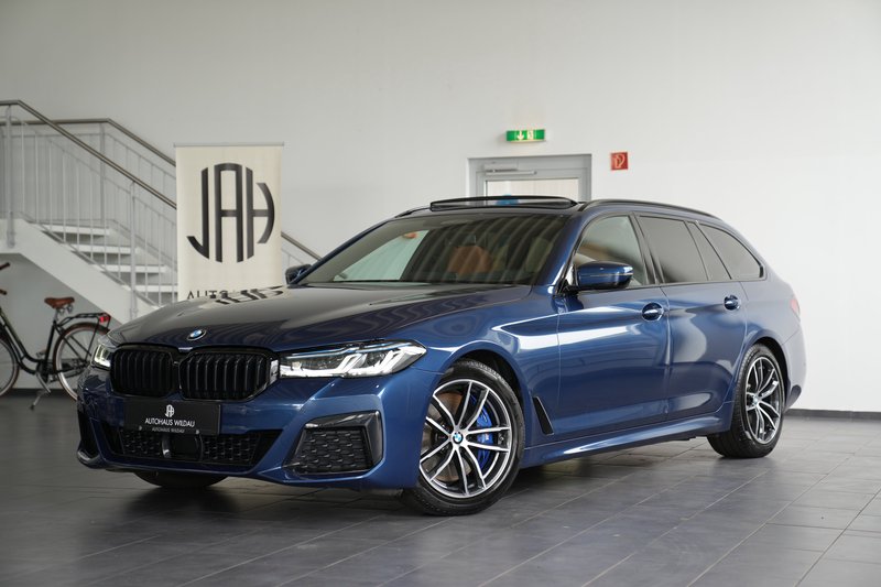 BMW 530 d M Sport  AUT NAV LED AHK PANO HEAD-UP MEMORY