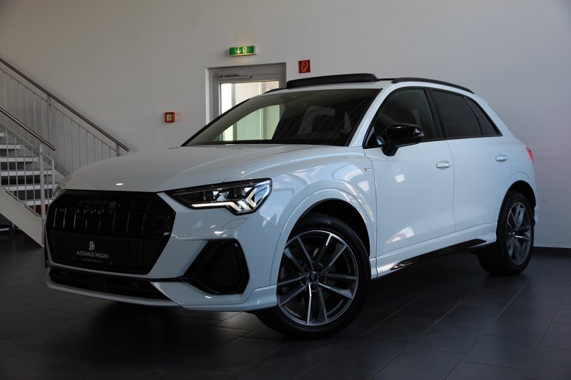 Audi Q3 40 TDI quattro S line  B&O VIRTUAL PANO