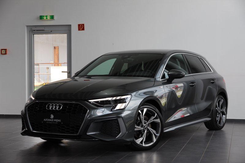 Audi A3 Sportback 35 TDI S-Line MATRIX