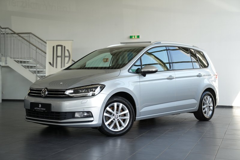 Volkswagen Touran Comfortline  LED NAV SHZ ACC AHK