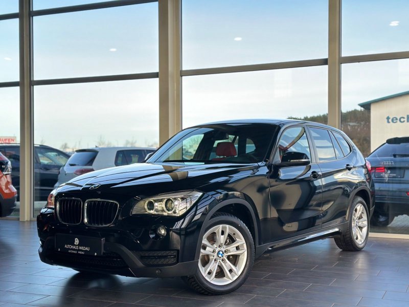 BMW X1 sDrive 18i *RED*INTERIOR*