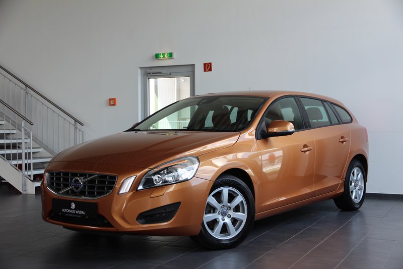 Volvo V60 Kombi Kinetic