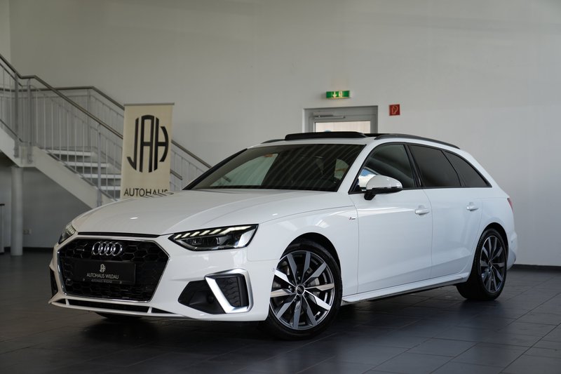 Audi A4 Avant 40 TFSI quattro S line AHK AUT NAV LED PANO