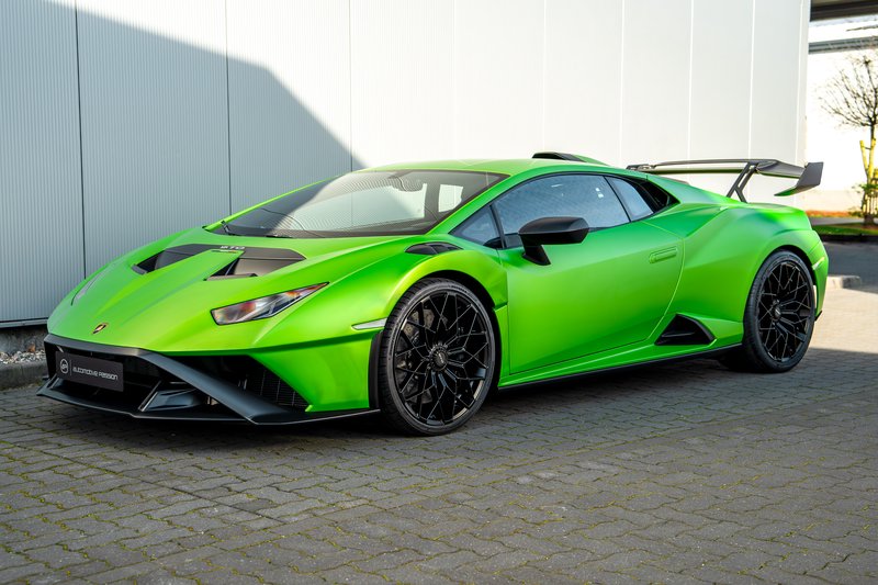 Lamborghini Huracán STO  Carbon Lift TravelPack blanco COC