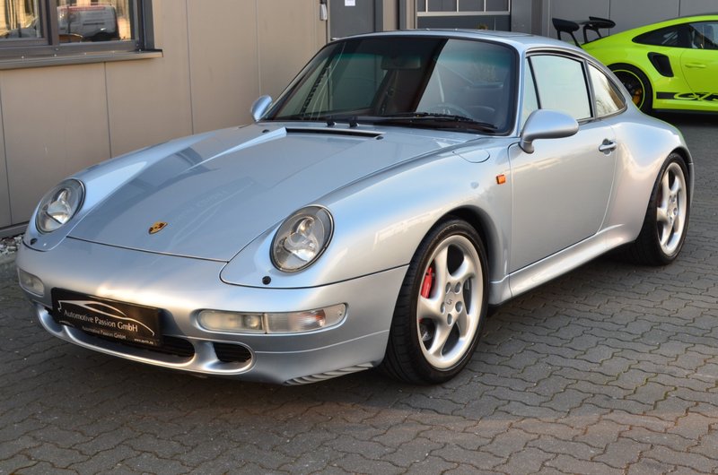 Porsche 993 Carrera 4S Porsche Scheckheft geführt