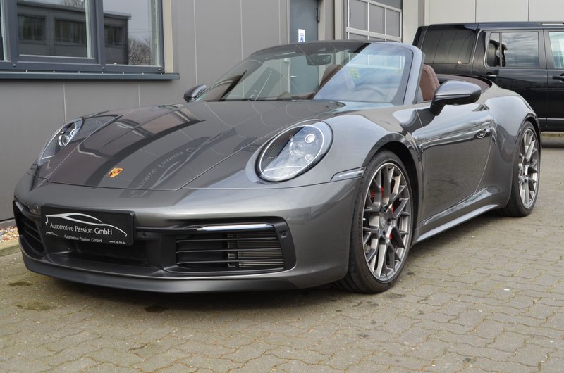 Porsche 992 Carrera S Cabriolet Clubleder Sportabgas SCP
