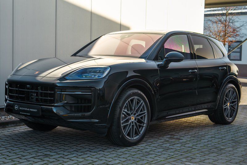 Porsche Cayenne S  STOCK IMMEDIATELY FULL HuD SportPack