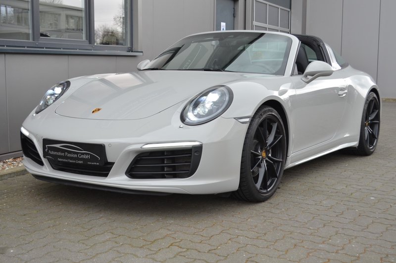 Porsche 991 Targa 4 LED Sport-Chrono Sportabgas.