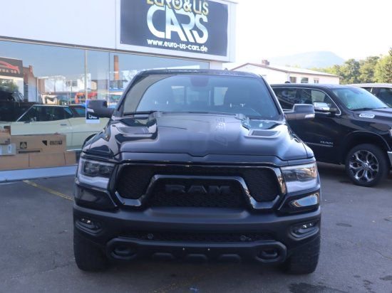 Dodge RAM Rebel Crew Cab 5,7ltr 2020 Nigth 12" NAP Bakflip Distanzscheiben