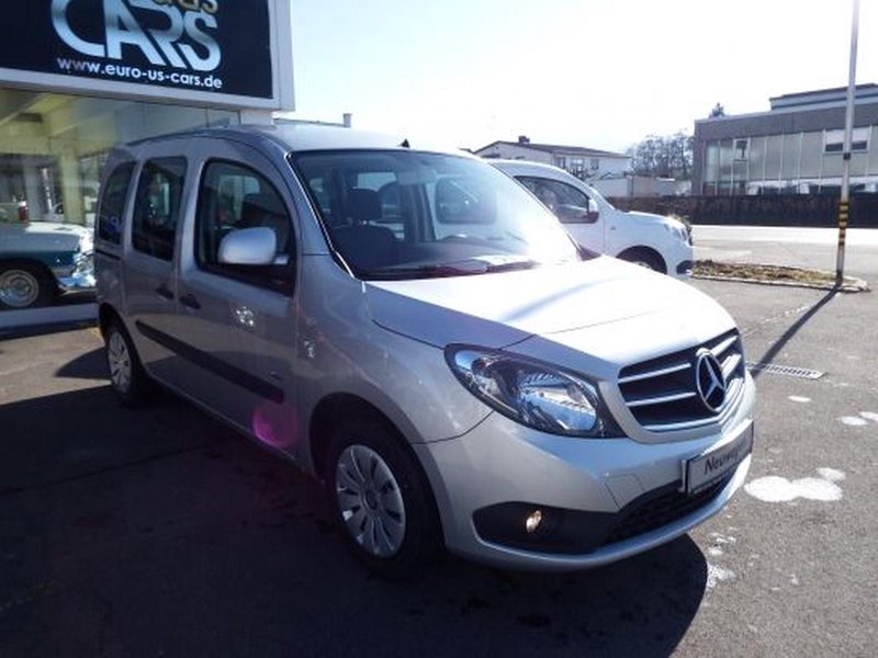 Mercedes-Benz Citan Kombi 109 CDI Winterräder Tourer Select