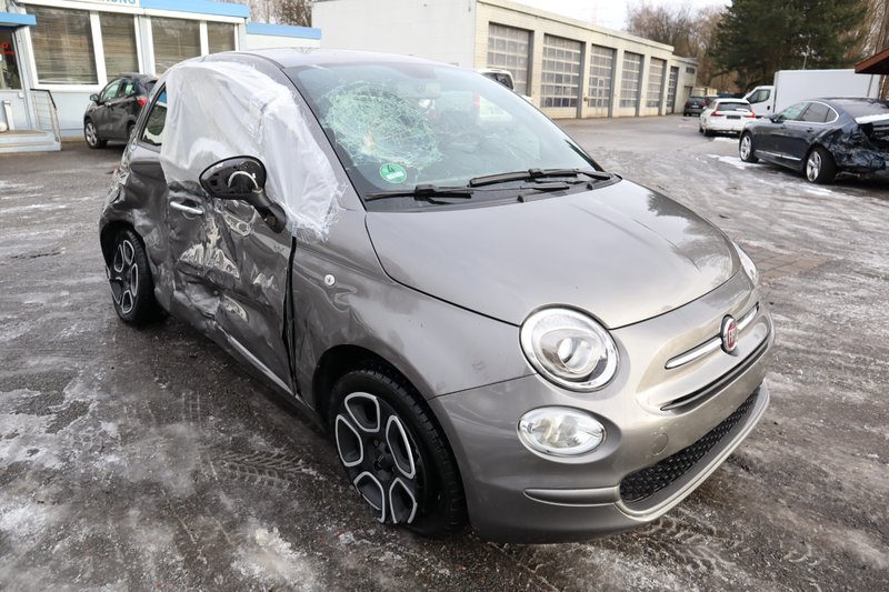 Fiat 500 Club 1.0i Hybrid Klima. Tempomat.