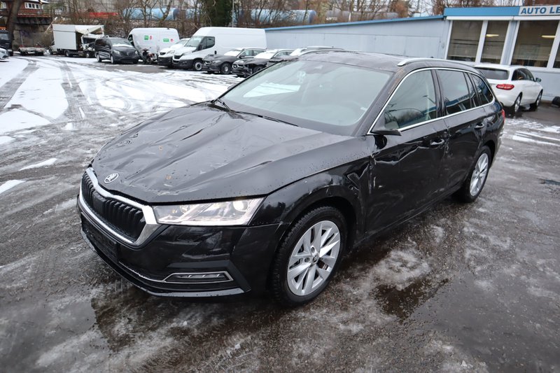 Skoda Octavia Combi 2.0 TDI DSG Style Navi. Klimaaut. SHZ. Head up. PDC.