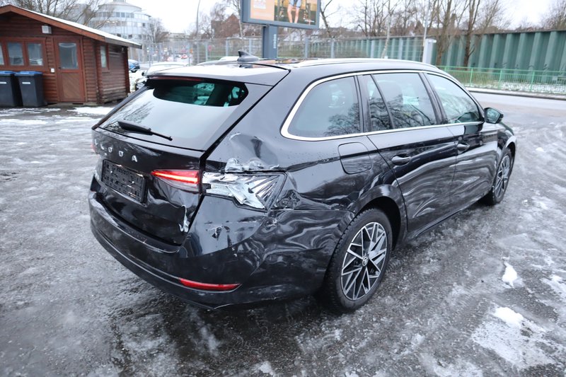 Skoda Octavia Combi 2.0 TDI DSG Style Navi. Klimaaut. Head Up. SHZ. PDC. Alu.