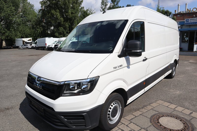 MAN TGE Kasten 3.180 lang Hochdach FWD Automatik. Klima. PDC.
