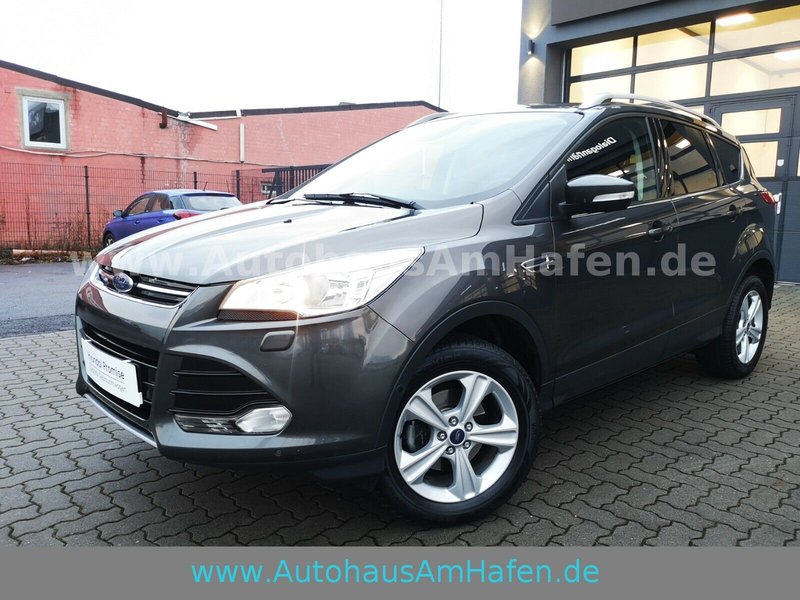 Ford Kuga Titanium 1.5 Navi 8-fach Garantie