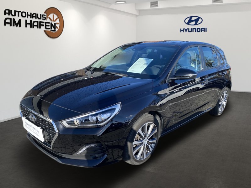 Hyundai i30 YES! Plus 1.Hand, Panoramaglas-Schiebedach, Checkheft, 8fach,