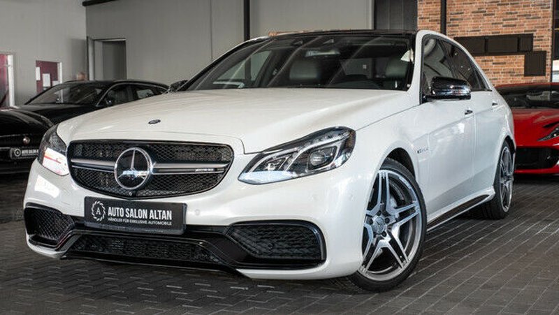 Mercedes Benz E 63 Amg E63 Amg 4 Matic Comand Distronic Pano 360 Kamera Gebraucht Kaufen In Trossingen Preis 45770 Eur Int Nr 962 Verkauft