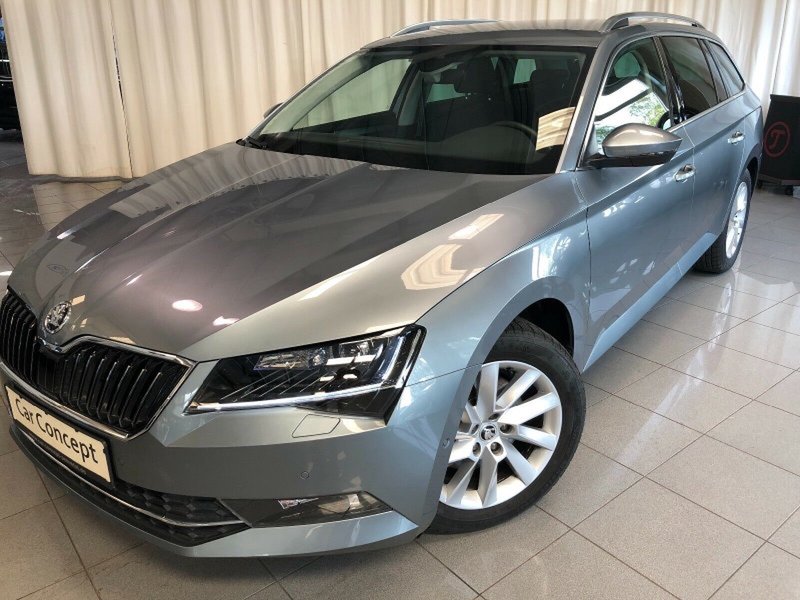 Skoda Superb Combi 1.8 TSI DSG Style NAVI XENON ACC