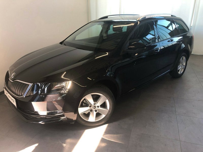 Skoda Octavia Combi 1.5 TSI DAB AAC PDC SITZH AHK