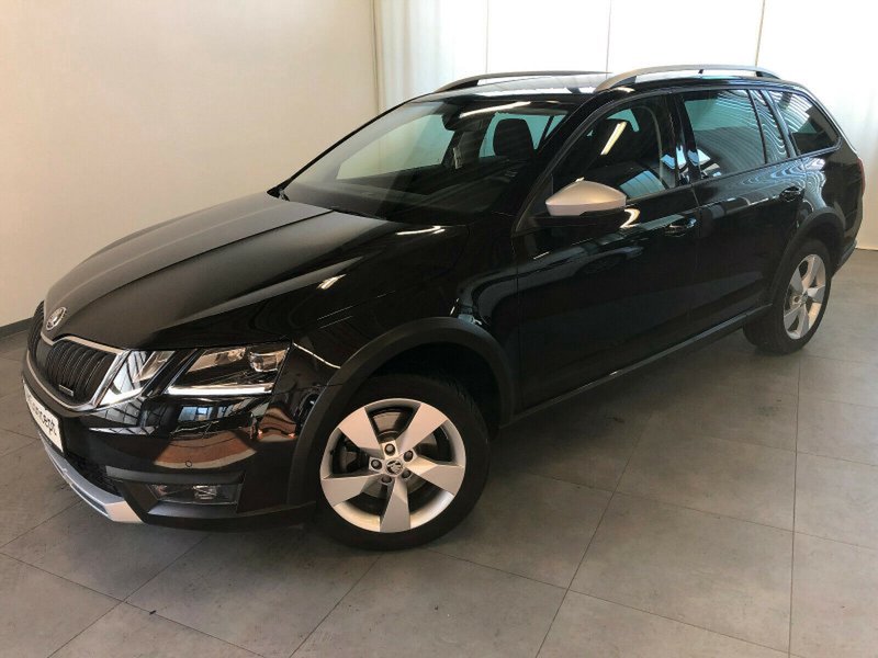 Skoda Octavia 2.0 TDI 135kW DSG 4x4 Scout NAVI AHK LED
