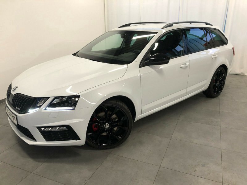 Skoda Octavia Combi 2.0 TDI DSG RS 19" ACC VIRTUAL