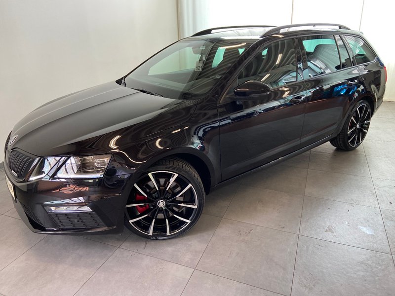 Skoda Octavia Combi  2.0 TSI DSG RS NAVI 19" ACC VIRTUA