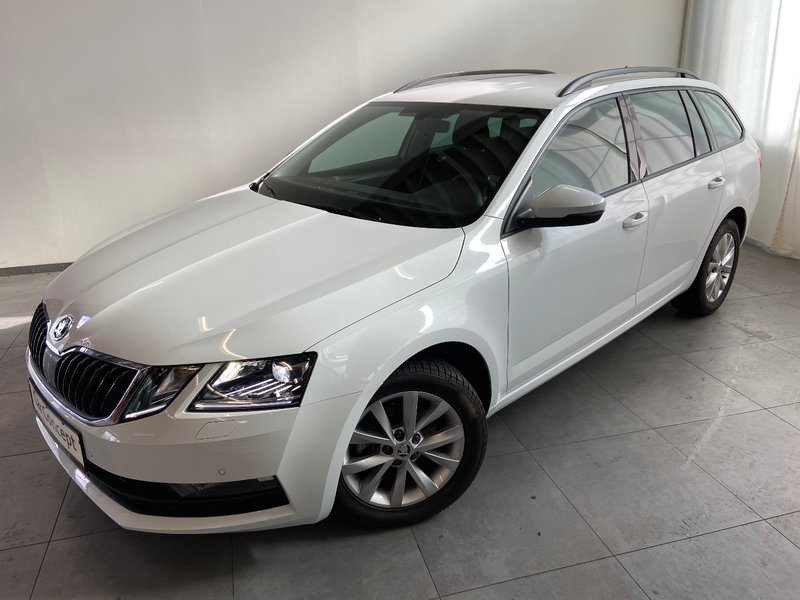 Skoda OCTAVIA COMBI 1.0 TSI NAVI LED PDC
