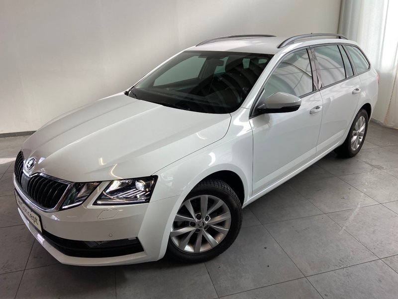 Skoda OCTAVIA COMBI 1.0 TSI NAVI LED PDC