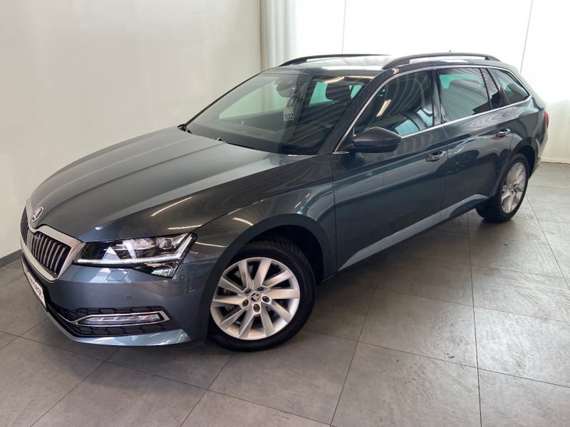 Skoda Superb Combi Style 2.0 TDI DSG MATRIX PANO KAMERA ACC