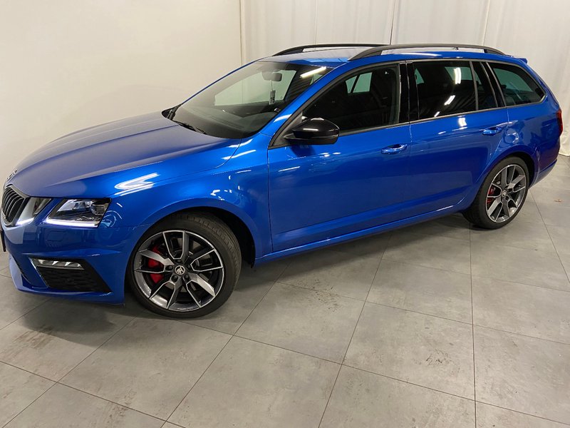 Skoda Octavia Combi 2.0 TSI DSG RS DCC KAMERA NAVI 18" ACC VIRTUA