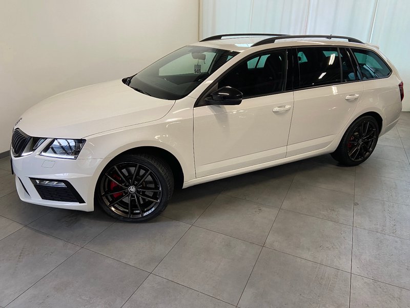 Skoda Octavia Combi 2.0 TSI DSG RS NAVI 18" ACC VIRTUA