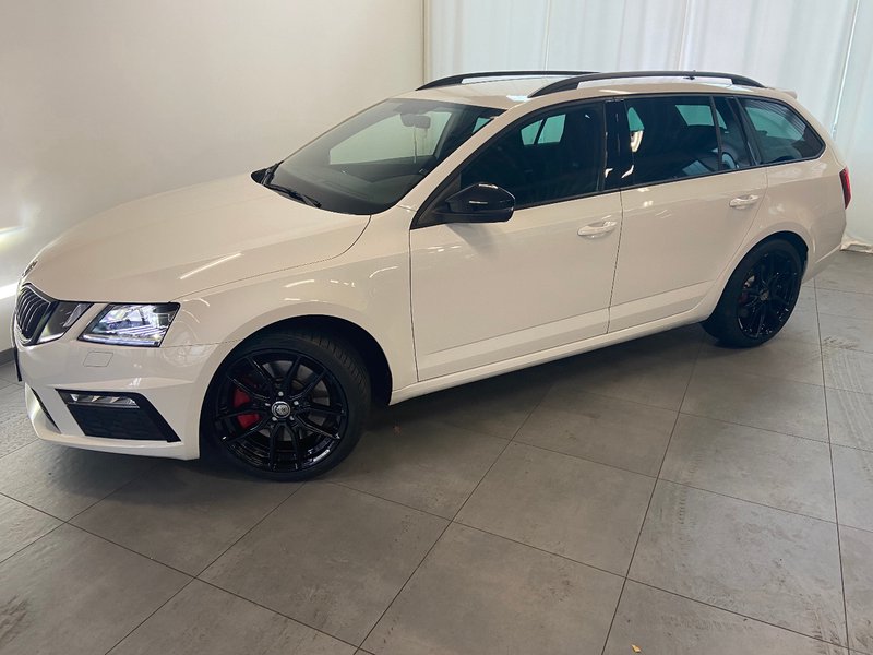Skoda Octavia Combi 2.0 TSI DSG RS NAVI 18" ACC VIRTUA