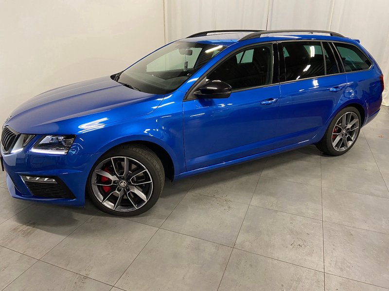 Skoda Octavia Combi 2.0 TSI DSG RS DCC KAMERA NAVI 18" ACC VIRTUA