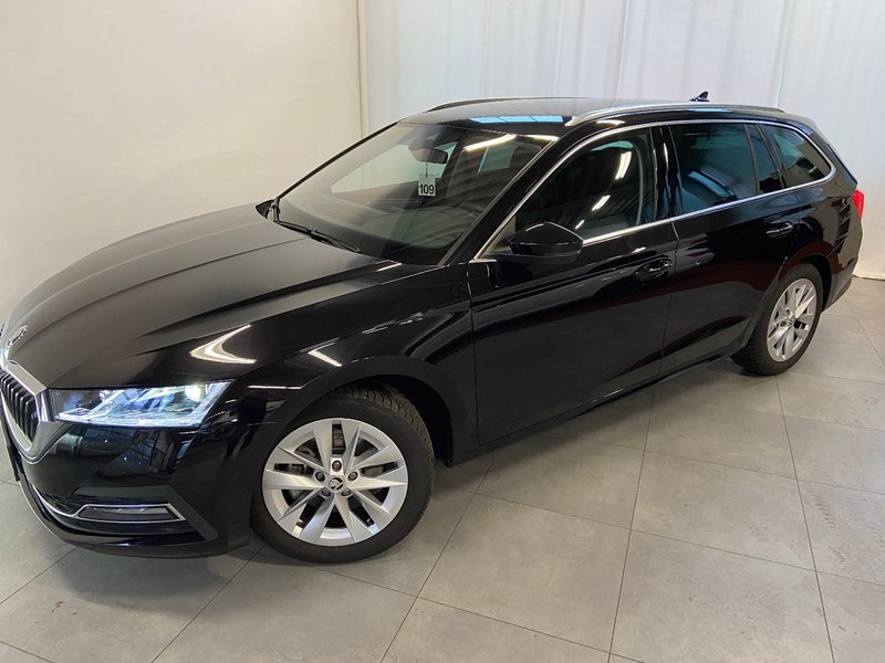 Skoda Octavia Combi 1.5 TSI First Edition NAVI LED KAMERA