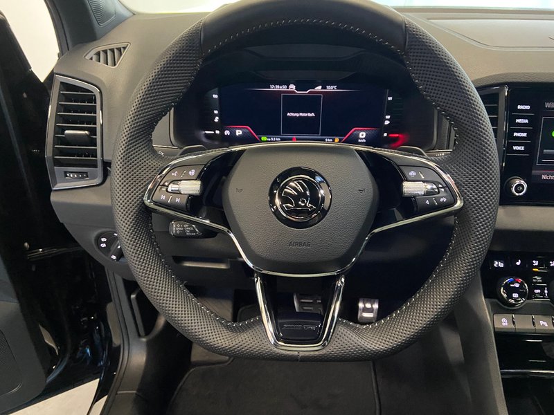 Skoda Karoq 1.5 TSI DSG SPORTLINE ACC KAMERA AHK