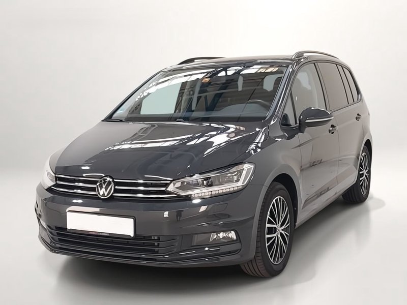 Volkswagen Touran Comfortline PANO/STNDHZNG/AHK/CARPLAY/ACC