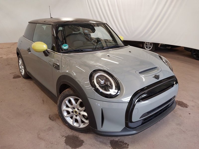 MINI COOPER SE LEDADAPTIV/NAVI/ABSTANDSTEMPOMAT/SITZHZ
