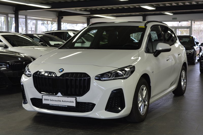 BMW 218d Active Tourer M SPORT AHK/PANO/360KAMERA/ACC