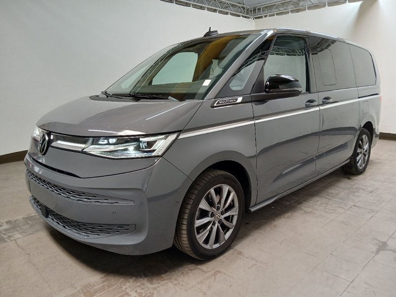 Volkswagen T7 Multivan Style lang AHK/ACC/PANO/STNDHZNG/LED