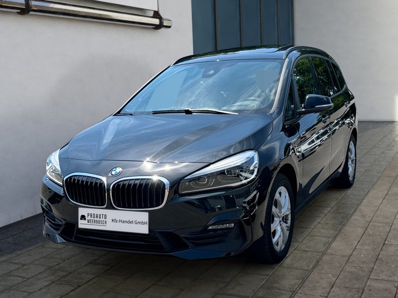 BMW 220d Gran Tourer Sport Line AHK/PANO/KAMERA/7SITZ