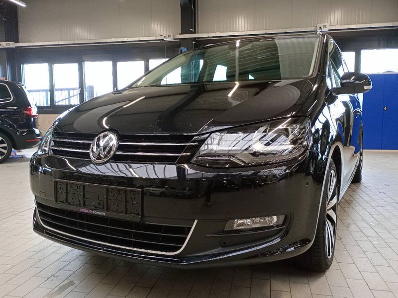Volkswagen Sharan Comfortline SPORTPAKET/DYNAUDIO/AHK/PANO