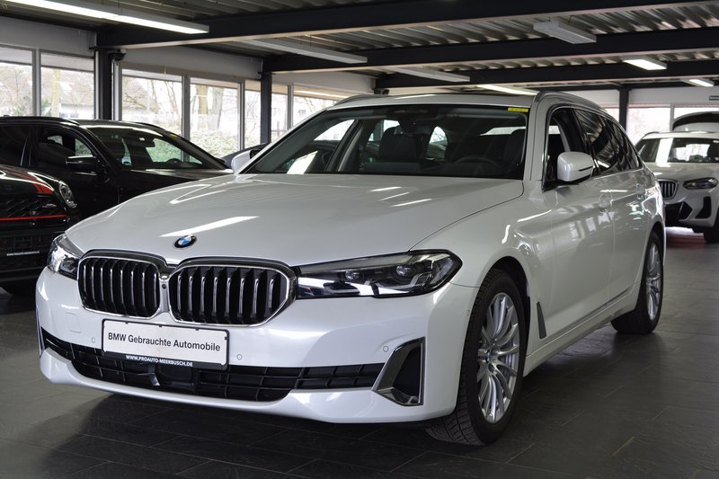 BMW 520d Luxury Line AHK/PANO/ASSISTANTPROF/MEMRY/HUD