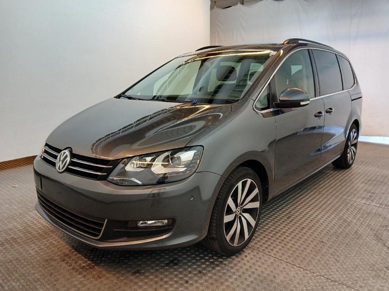 Volkswagen Sharan Comfortline AHK/ACC/PANORAMA/RFK/STNDHZNG