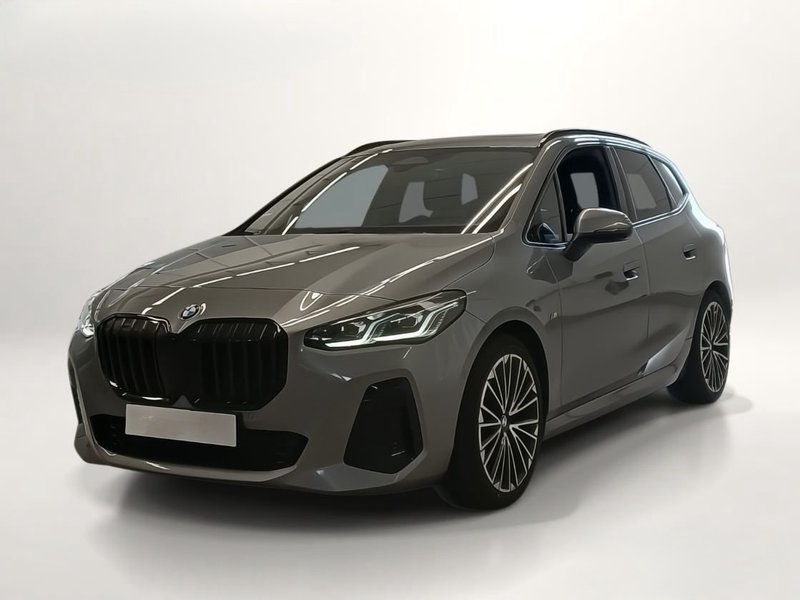 BMW 218i Active Tourer M Sport AHK/MASSAGE/MMRY/PANO