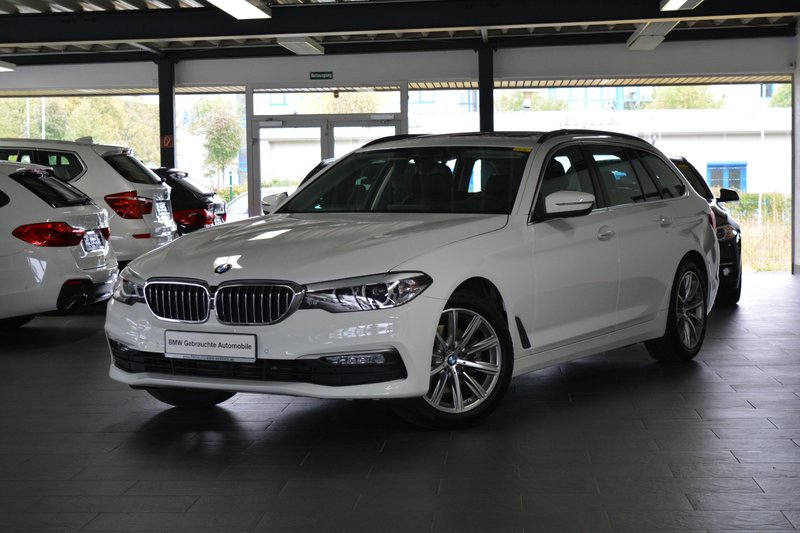 BMW 520d Touring Aut. KEIN MIETWAGEN/HUD/KOMFORTSITZE/GLASDACH/SOFTCLOSE