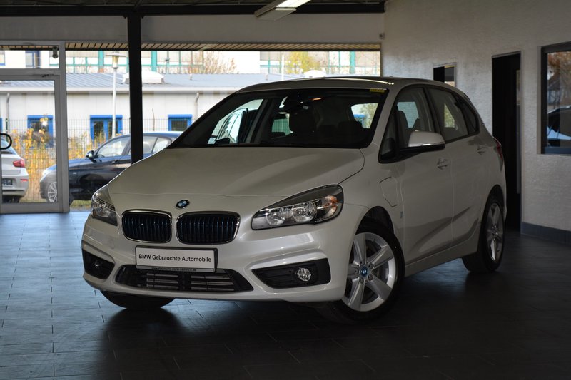BMW 225 Active Tourer xe iPerformance/HUD