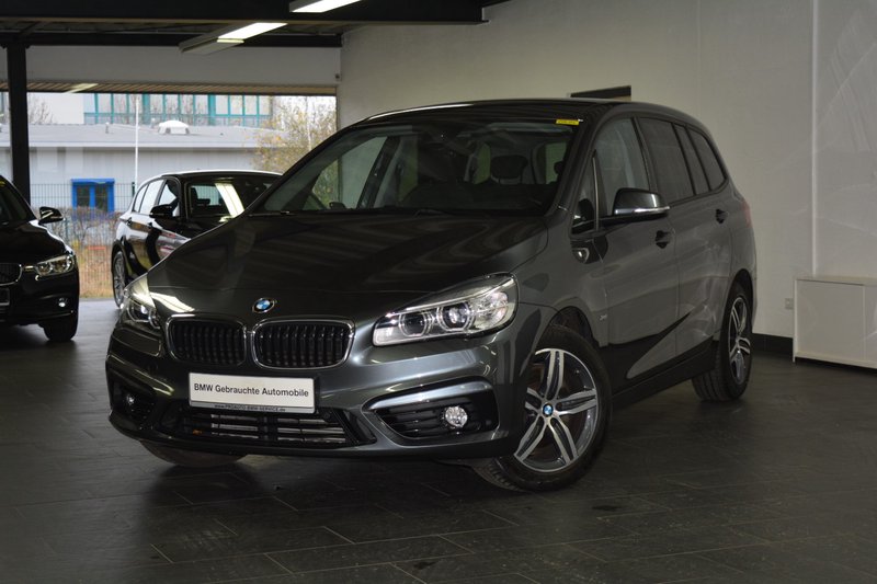 BMW 220d xDrive Sport Line   /HUD/RFK/KOMFORTZUGANG