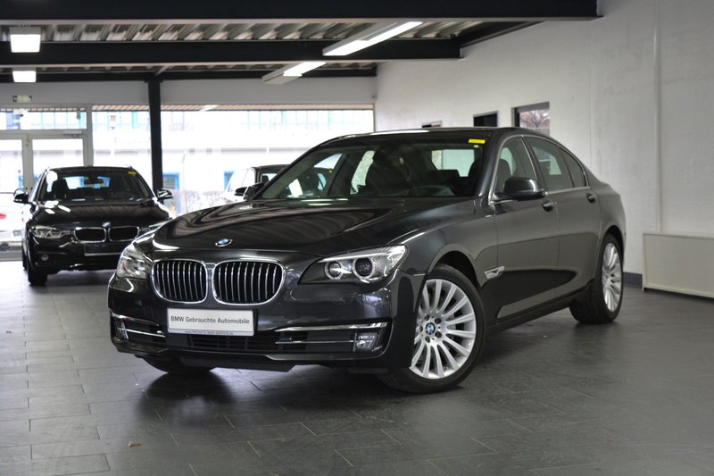 BMW 730d xDrive HUD/RFK/Glasdach/SoftClose