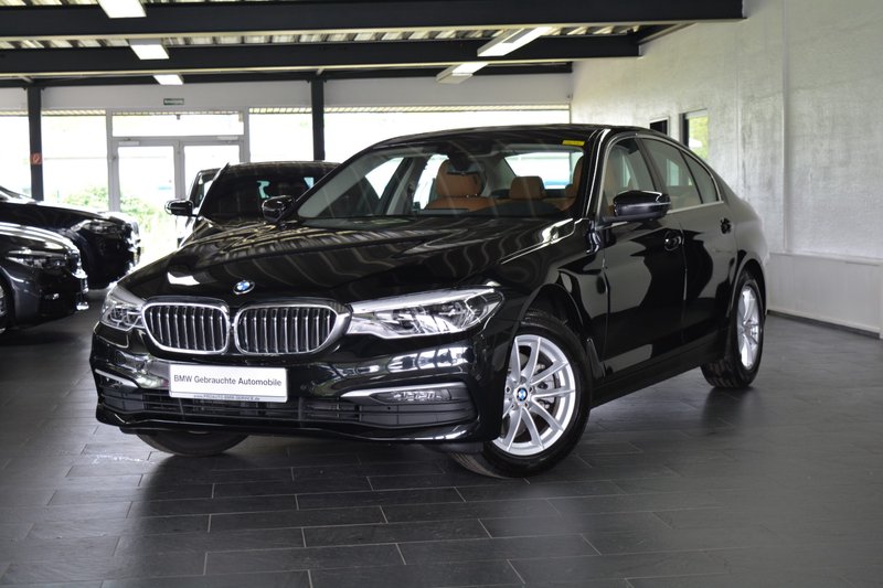 BMW 520i NAVI //GLASDACH/STANDHEIZUNG/6d-T