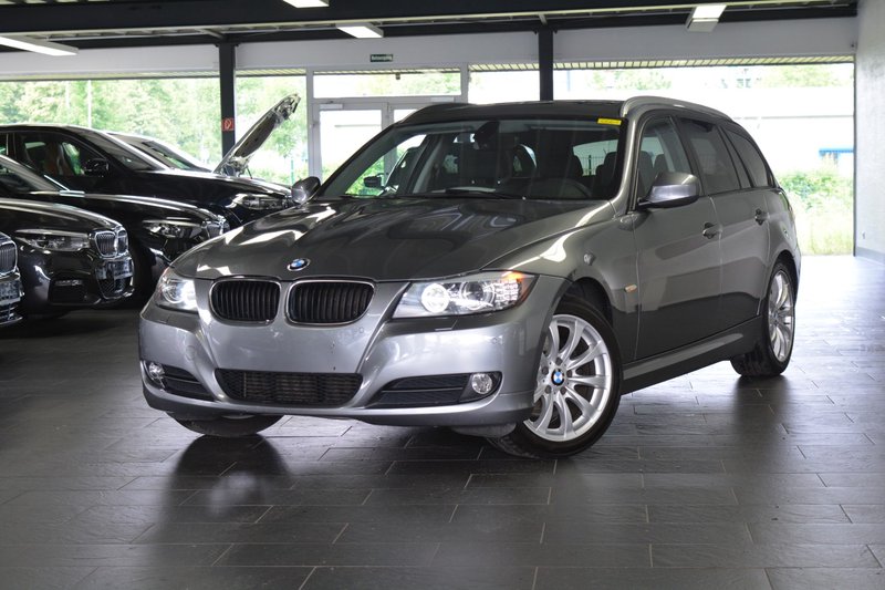 BMW 320d Touring Aut. NAVI/GLASDACH/XENON/HIFI/SITZHEIZUNG